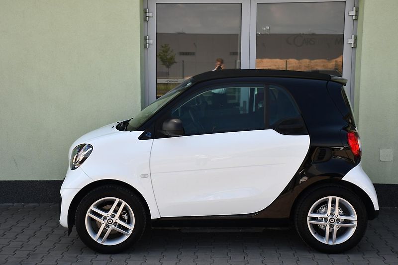 Smart Fortwo EQ - fotka 7 z 25