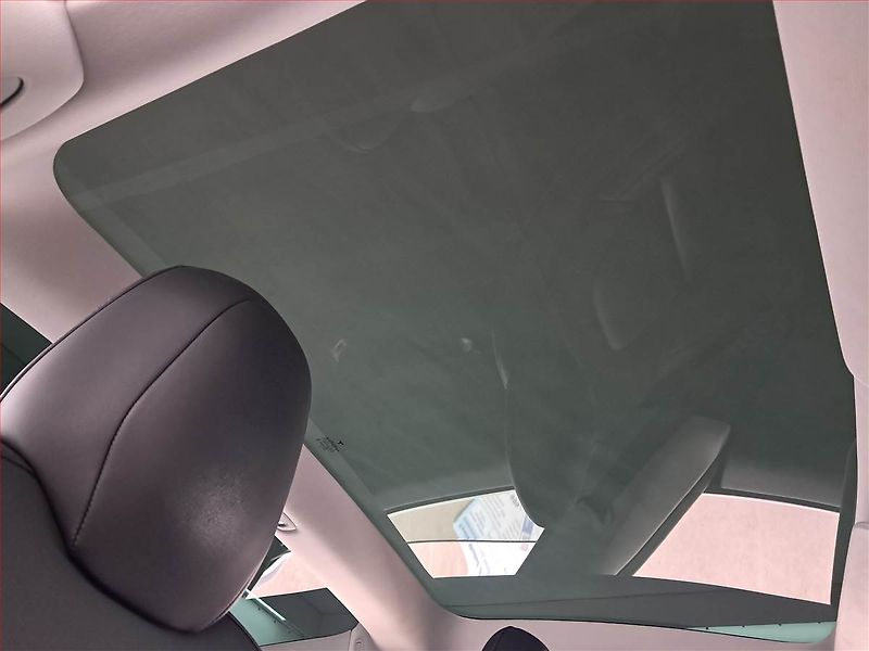 Tesla Model 3 (2019) Long Range 4WD 78kWh, SoH 83% - fotka 18 z 23