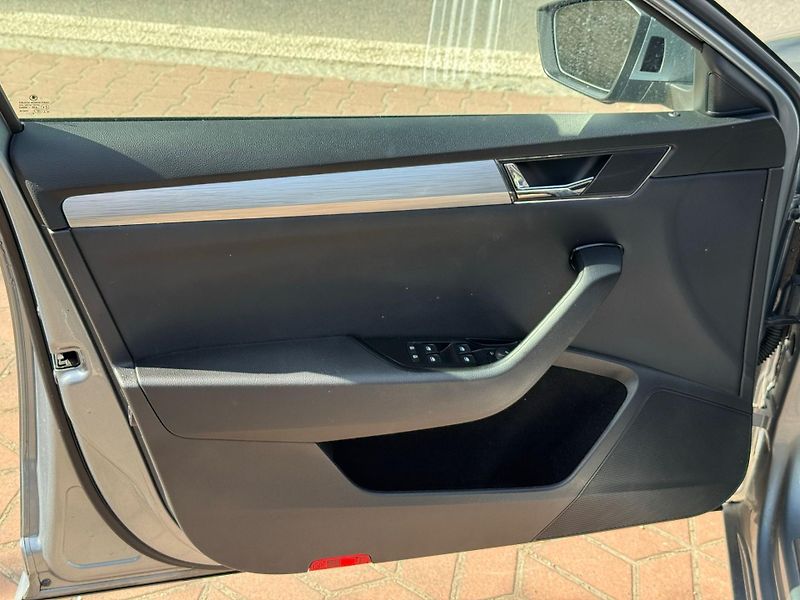 Škoda Superb (2021) 1.4 PHEV 160kW 1.MAJIT. ČR DPH - fotka 20 z 23