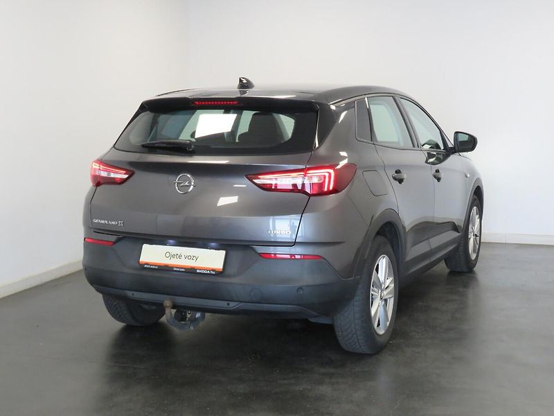 Opel Grandland X - fotka 2 z 24