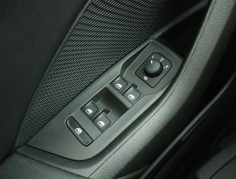 Škoda Octavia (2022) Ambition 2.0 TDI, ČR,1.maj - fotka 14 z 15