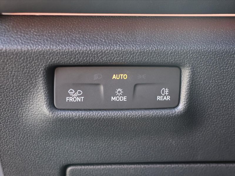 Volkswagen Tiguan 1,5 eTSI 110kW mHEV DSG CZ DPH - fotka 17 z 38