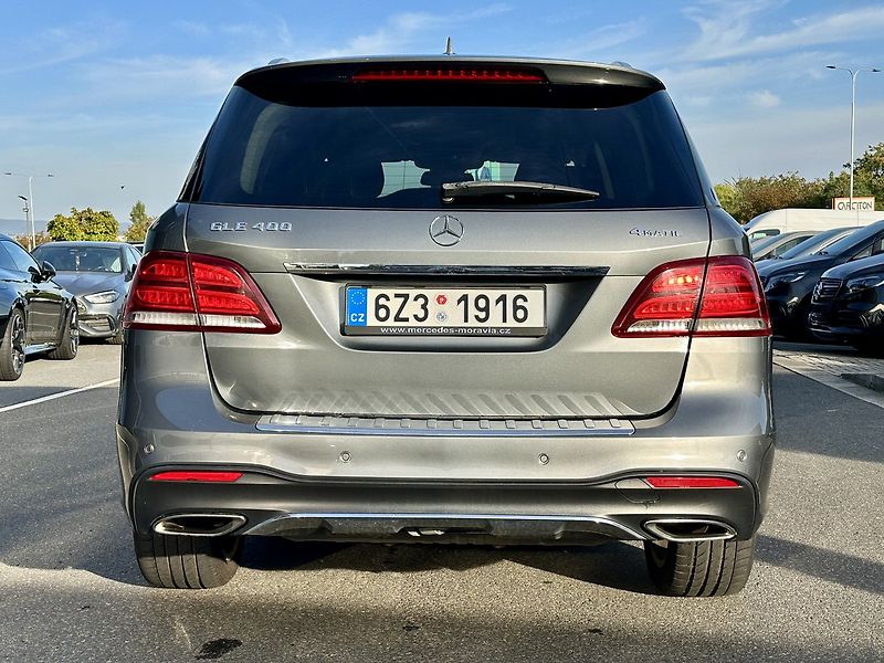 Mercedes-Benz GLE (2018) 400 4MATIC - fotka 4 z 32