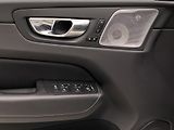 Volvo XC60 B6 AWD R-DESIGN AUT  - náhled 29