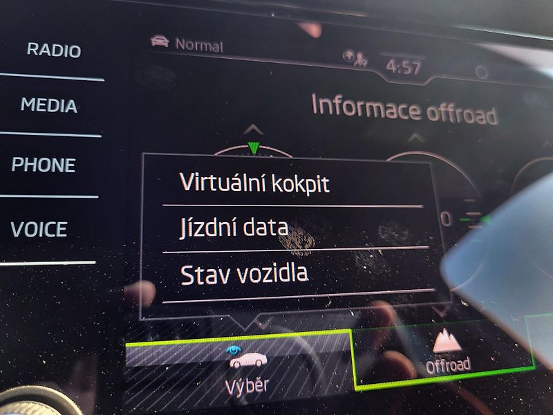 Škoda Kodiaq 2.0 TDi DSG 4x4 SPORTLINE - fotka 18 z 47