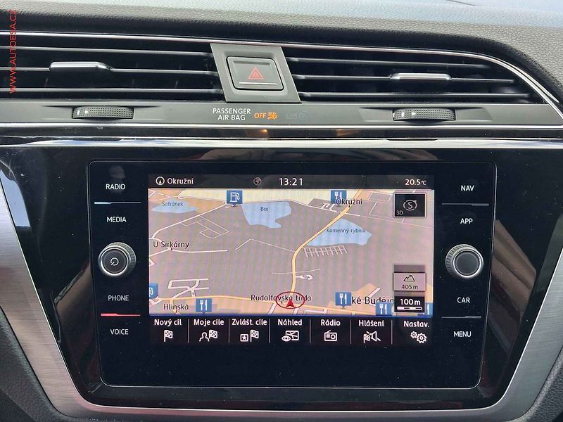 Volkswagen Touran (2019) 2.0TDi, DSG, navi, AC, TZ - fotka 16 z 23