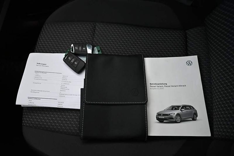 Volkswagen Passat (2021) 2.0 LED Kamera TDI - fotka 26 z 30