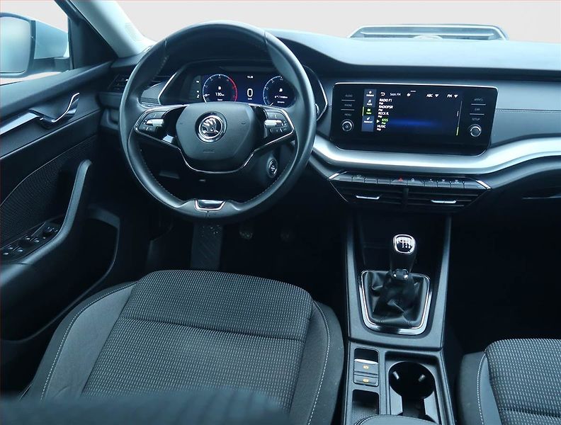 Škoda Octavia (2021) Ambition 2.0 TDI, Serv.kniha - fotka 7 z 17