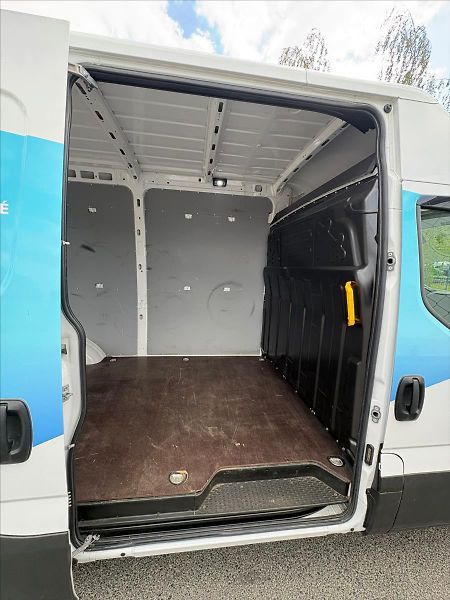 Iveco Daily 0,0 E 12cm3 - fotka 9 z 24