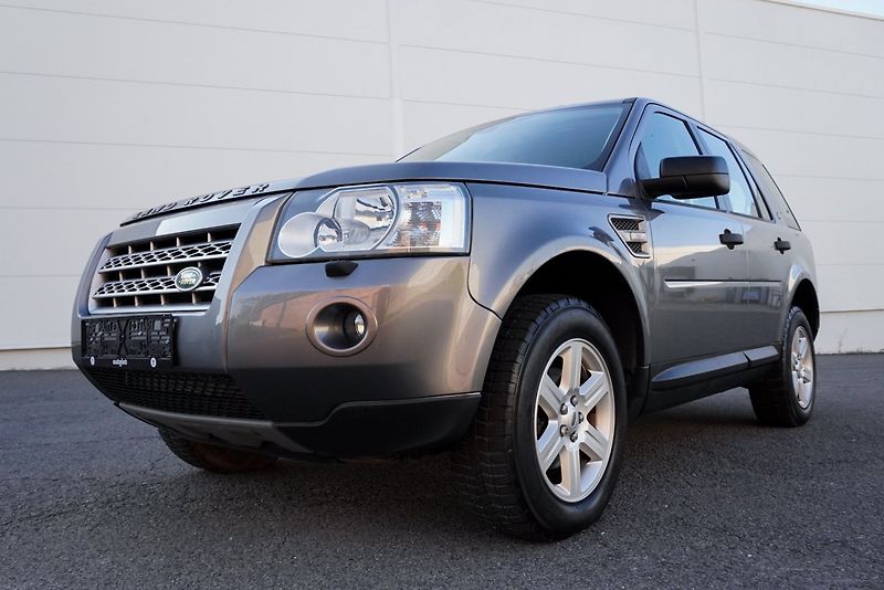 Land Rover Freelander 2.2 TD4 118kW PSA - fotka 6 z 30