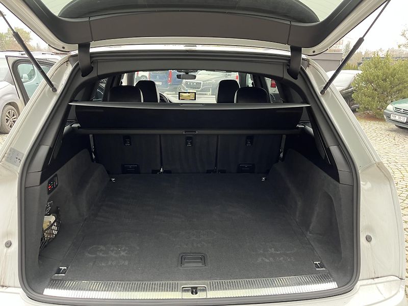 Audi SQ7 4.0 biTDI V8 Quattro PŮVOD ČR - fotka 12 z 34
