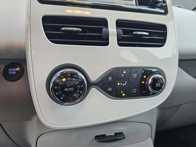 Renault ZOE NAVI,2xKOLA,SERVISKA - fotka 24 z 46