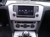 Volkswagen Passat 1,6 TDI Comfortline LED - náhled 18
