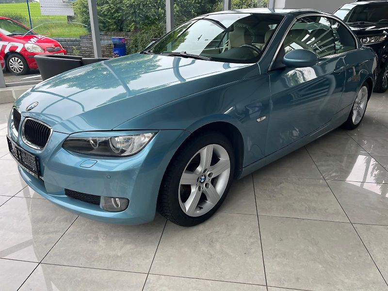 BMW Řada 3 320 i  E93  Cabrio  - fotka 13 z 14