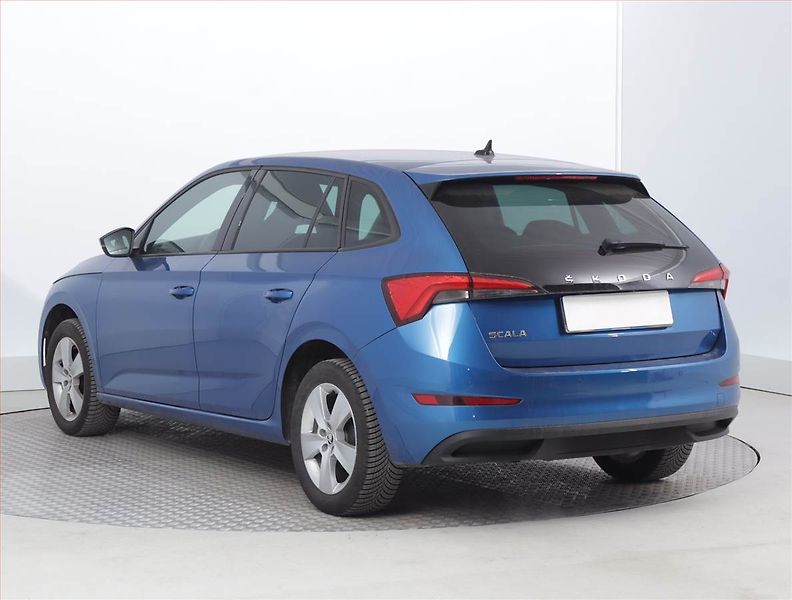 Škoda Scala (2023) 1.0 TSI, Serv.kniha, Kůže - fotka 4 z 18