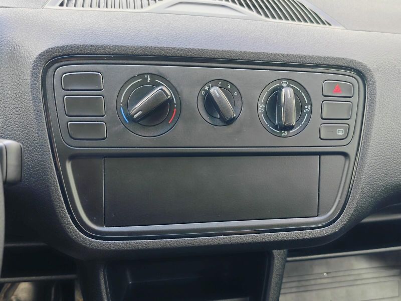 Škoda Citigo (2017) 1,0 MPI 44 kW, Active - fotka 21 z 29