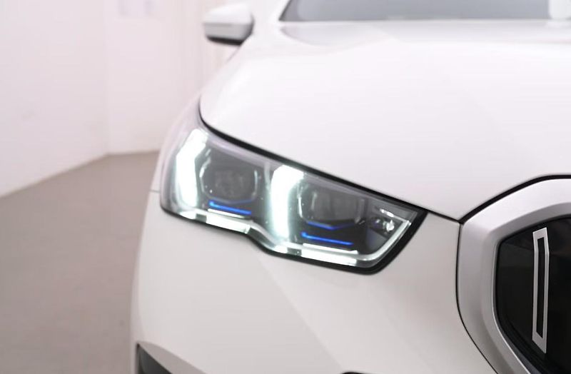BMW i5 eDrive40 Touring M SoH 97% Taž - fotka 25 z 26