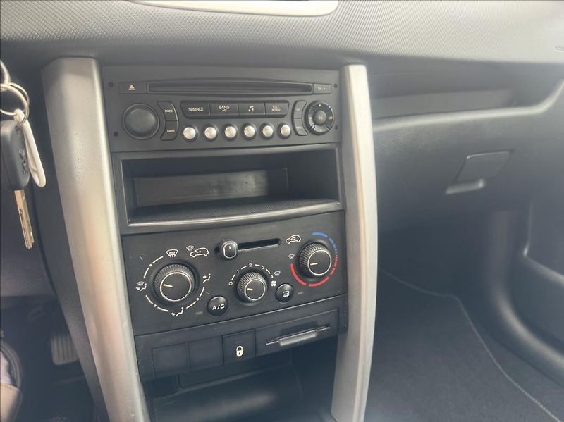 Peugeot 207 1,4 i, Klima  SW - fotka 15 z 17