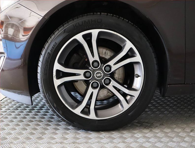 Opel Insignia (2016) Cosmo 2.0 CDTI, 4X4, Automat - fotka 15 z 22