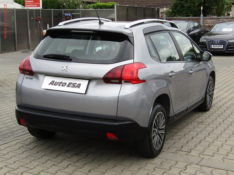 Peugeot 2008 (2017) 1.6 HDi, ČR, Active, navi - fotka 4 z 20