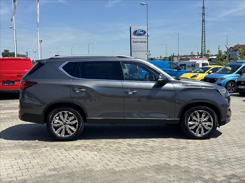 KGM Rexton 2,2 e-XDI 148kW AWD Premium - fotka 6 z 39