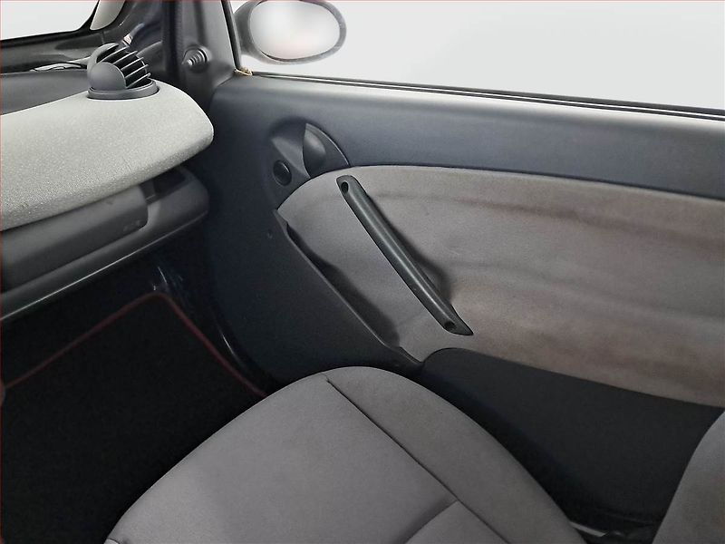 Smart Fortwo (2005) 0.7, Automat, nová STK - fotka 8 z 13