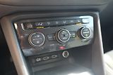Volkswagen Tiguan Allspace TDI 4x4 DSG 360 HUD Matrix Taž - náhled 26