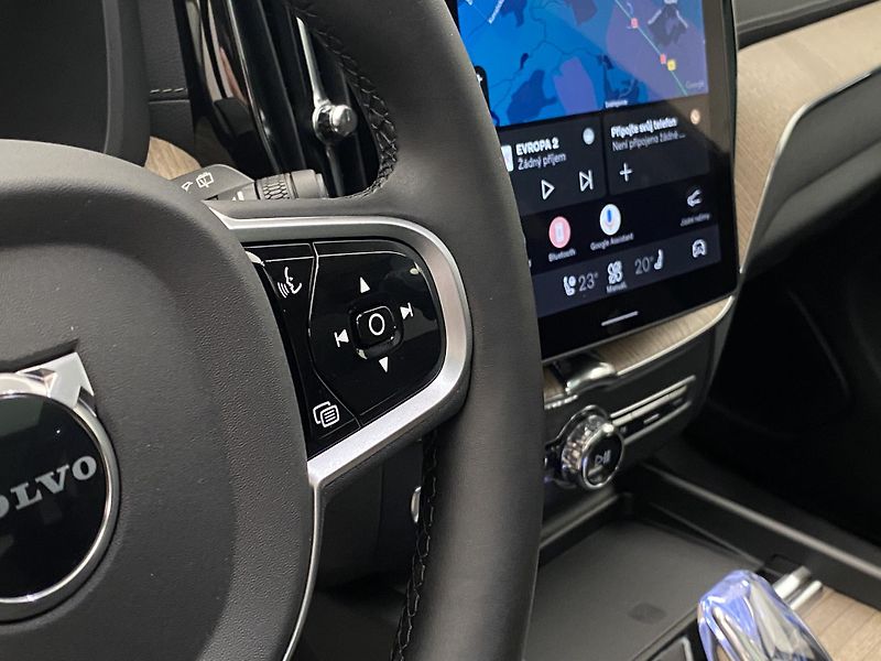 Volvo XC60 T6 AWD RECHARGE BRIGHT ULTRA  - fotka 21 z 67
