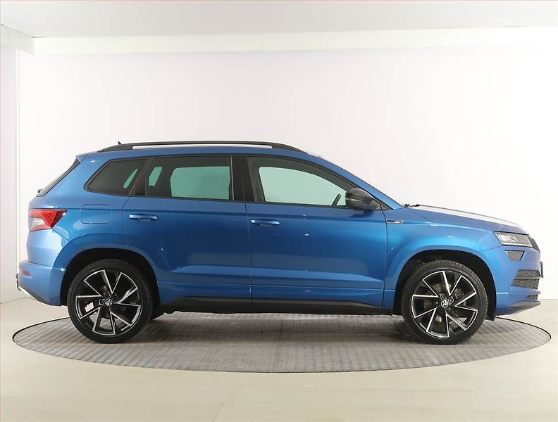 Škoda Karoq (2021) Sportline 1.5 TSI, digi klima - fotka 6 z 28