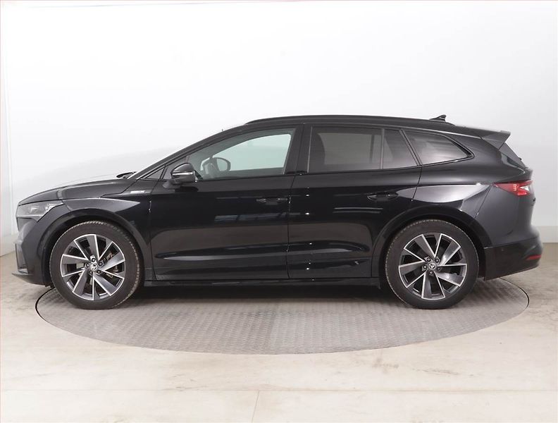 Škoda Enyaq (2022) Sportline iV 60 (62 kWh) - fotka 3 z 18
