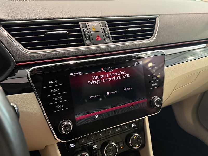 Škoda Superb kombi 2.0TDI 140kW 4x4 L&K - fotka 15 z 28