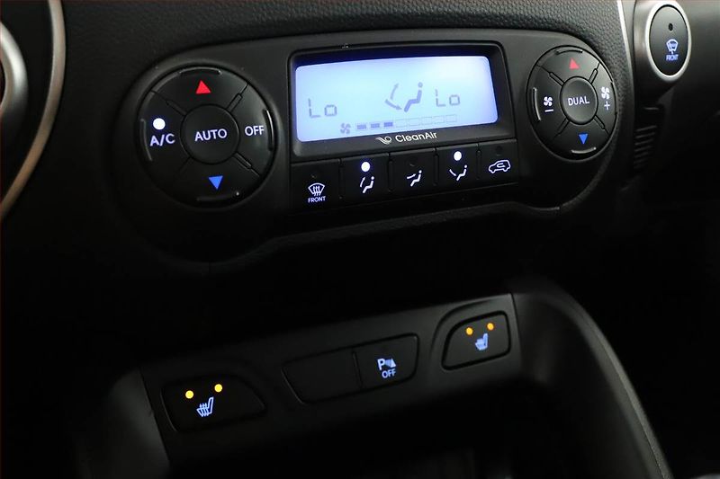 Hyundai ix35 (2013) 1.7 CRDi, Navi, Tempomat - fotka 13 z 17