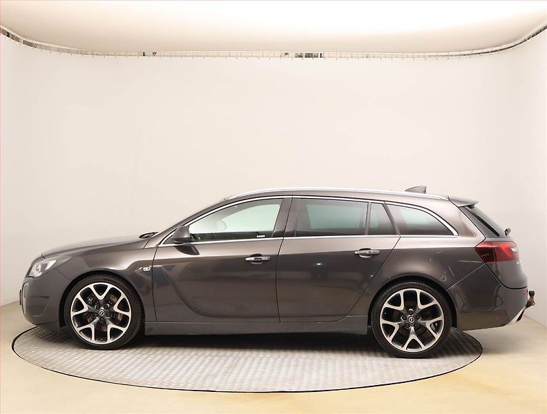Opel Insignia (2016) 2.8 T OPC, 4X4, Automat, Kůže - fotka 3 z 27