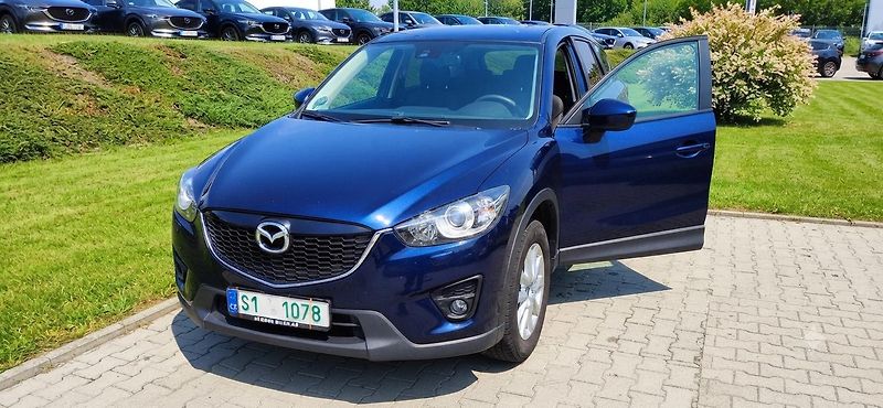 Mazda CX-5 2.0 benzin 121 kw Rezervace - fotka 26 z 37