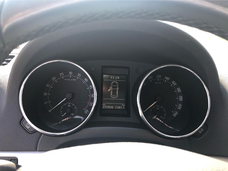 Škoda Yeti 2.0 TDI 4X4  M6° - fotka 18 z 28
