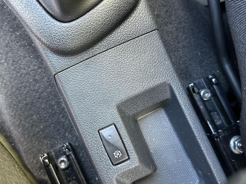 Dacia Sandero (2016) STEPWAY 0.9/66kW *ČR* KLIMA*  - fotka 16 z 34