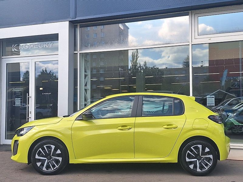 Peugeot 208 (2026) STYLE 1.2 TURBO 100k MAN6 - fotka 3 z 21