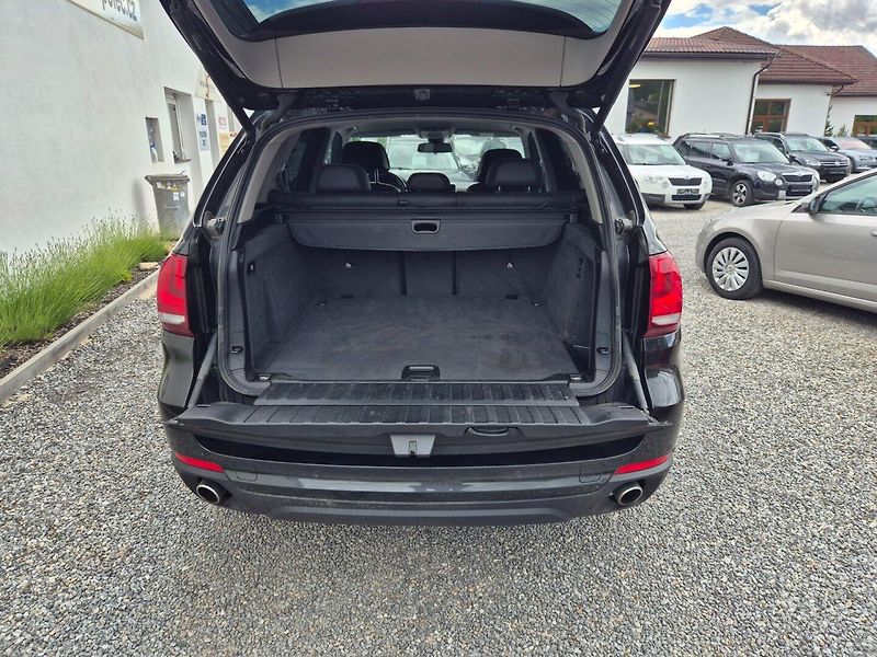 BMW X5 (2017) 2.0 TDI XDrive, Odpočet DPH - fotka 16 z 31