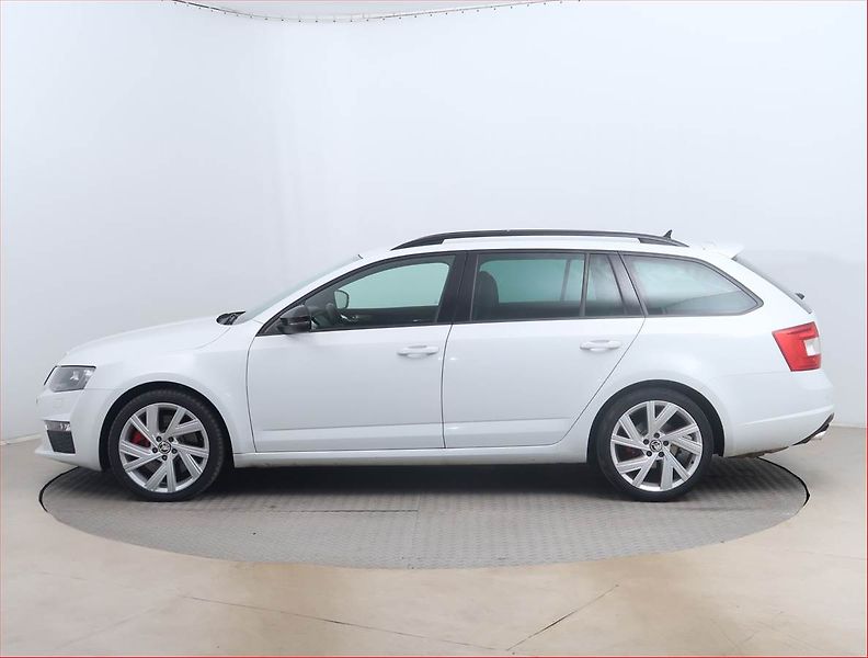 Škoda Octavia (2015) RS 2.0 TDI, Automat, Kůže - fotka 3 z 16