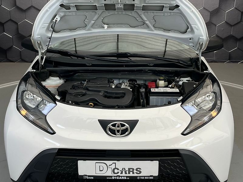 Toyota Aygo X 1.0 VVT-i 53 kW ZAMLUVENO - fotka 41 z 50