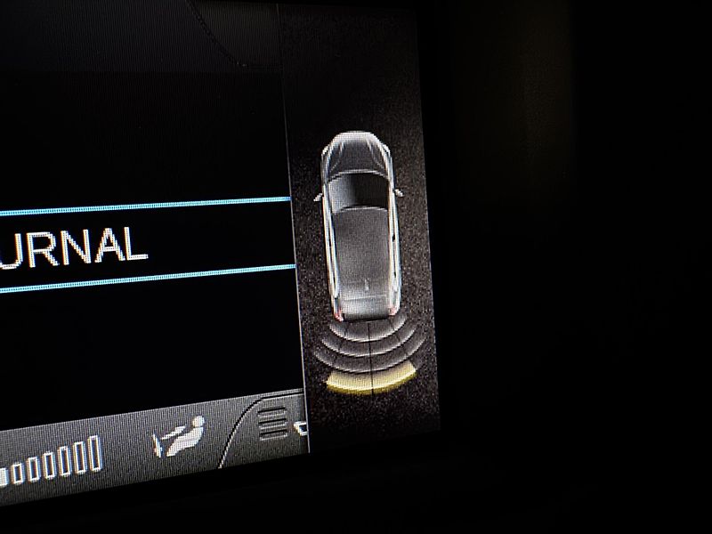 Volvo V40 T2 KINETIC CZ 1.maj REZERVACE - fotka 39 z 40