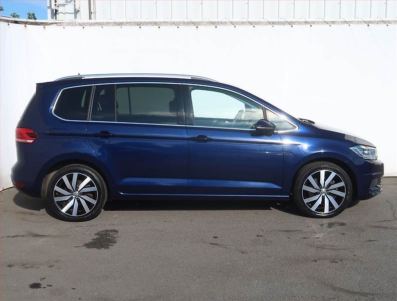 Volkswagen Touran (2020) Comfortline 1.5 TSI - fotka 6 z 22