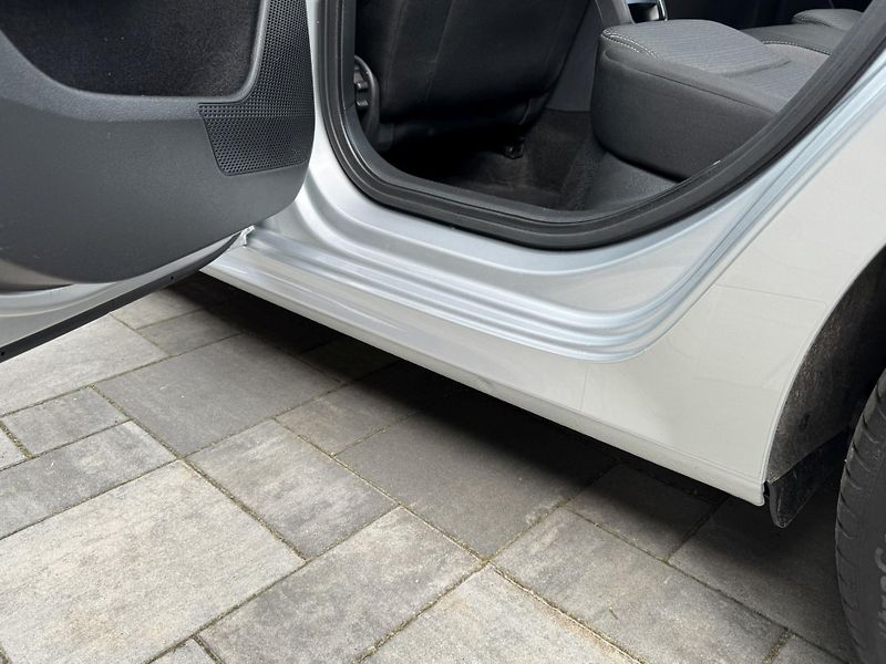 Škoda Octavia 2.0TDI 110kw 4x4 DSG + tažné z - fotka 34 z 46
