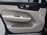 Volvo XC60 B5 AWD INSCRIPTION AUT  - náhled 19