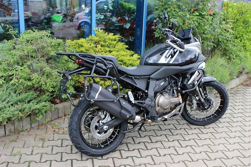QJ Motor (2026) SRT 600 SX 2026 SKLADEM VČ KUF - fotka 4 z 8