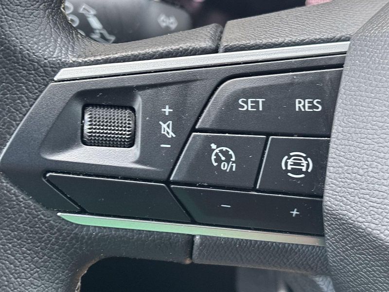 Seat Arona (2024) 1.0 TSI Style - fotka 17 z 27