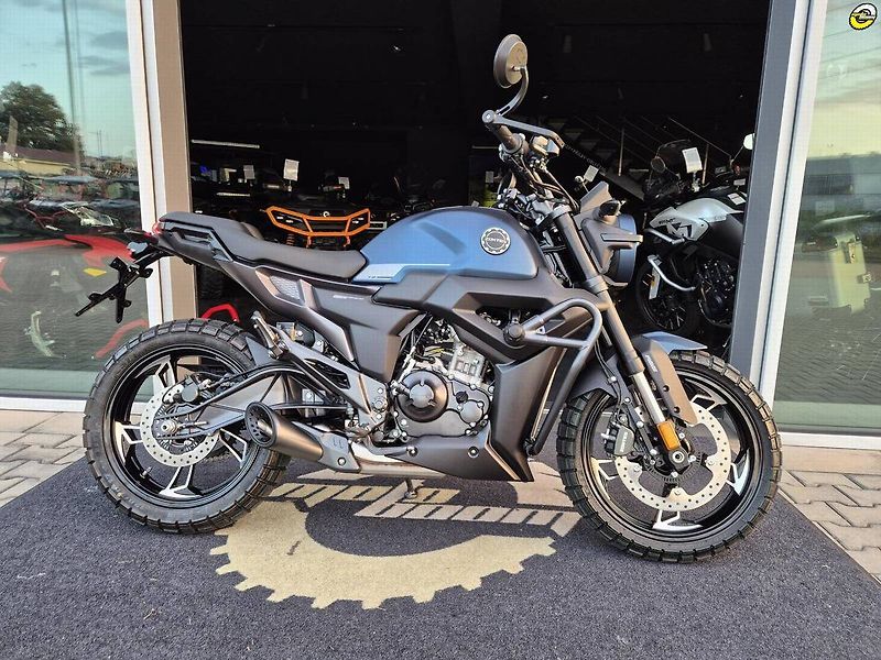 Zontes 125 G1 (2026) Scrambler litá kola - fotka 3 z 17