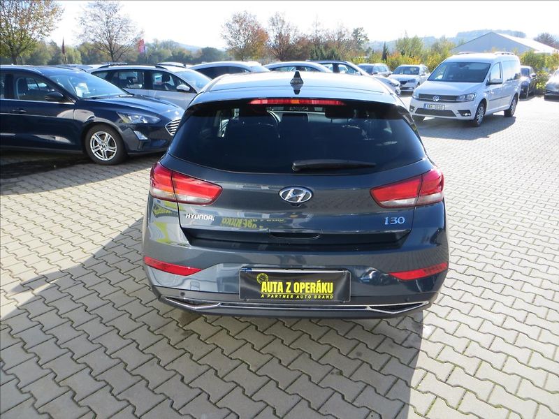 Hyundai i30 1,0 T-GDI Smart AUT7 ČR TOP - fotka 6 z 23
