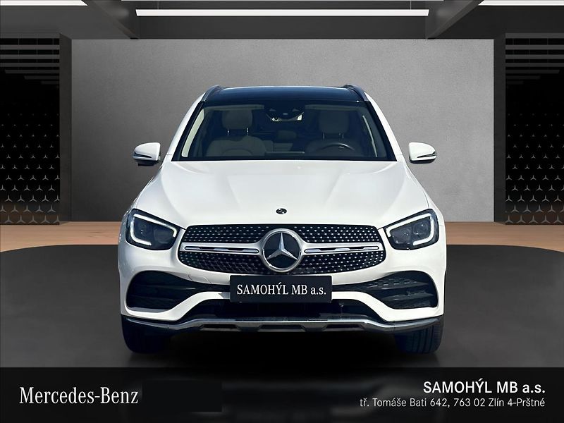 Mercedes-Benz GLC 220d 4MATIC AMG linie - fotka 8 z 13