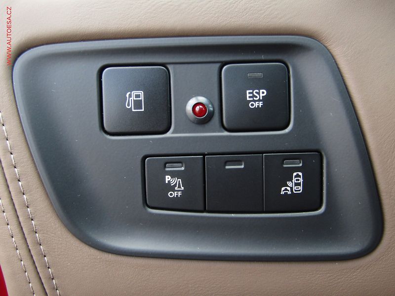 DS Automobiles DS4 (2012) 2.0 HDi, Navi, kůže - fotka 14 z 20